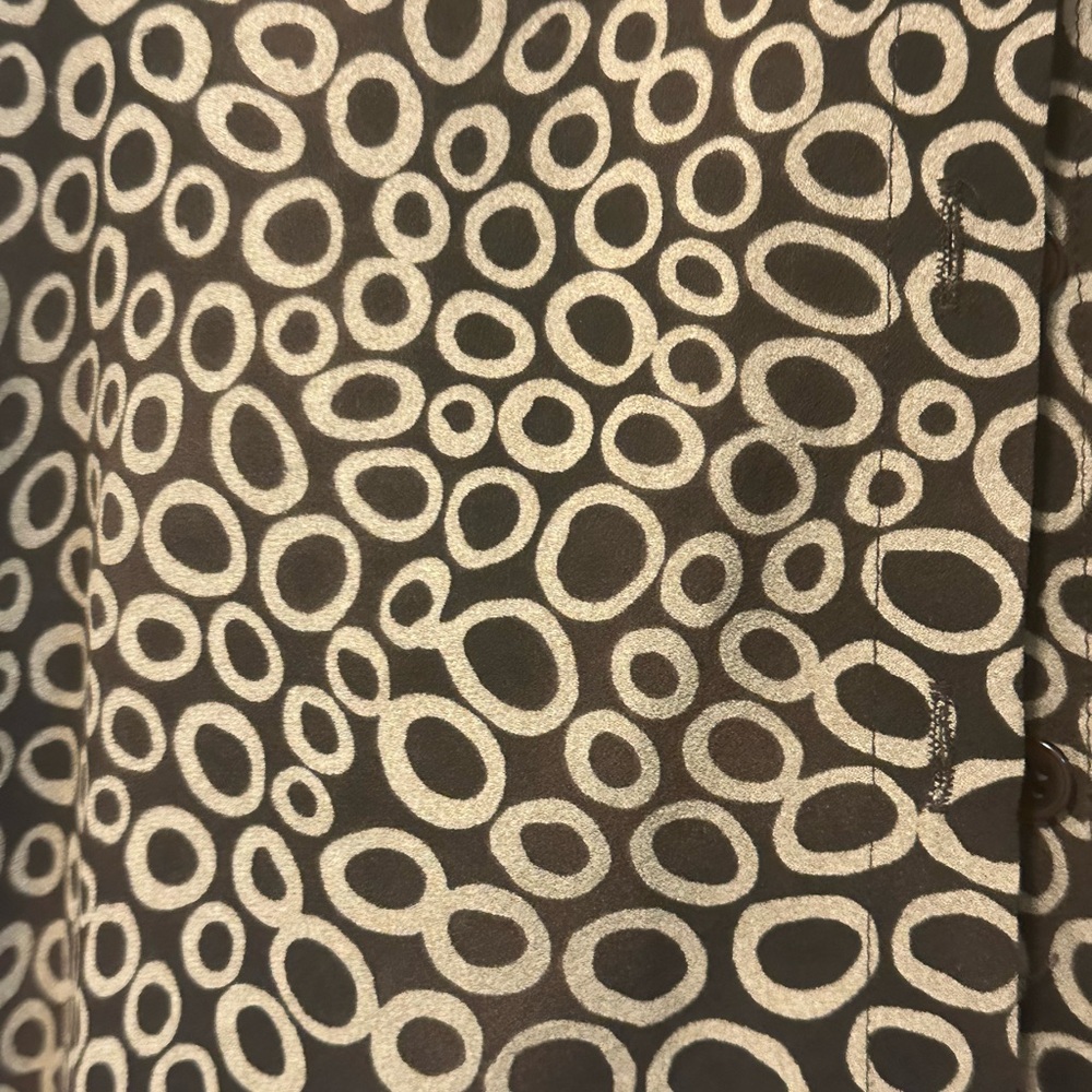 Chic Brown And Cream Patterned Blouse - image 2